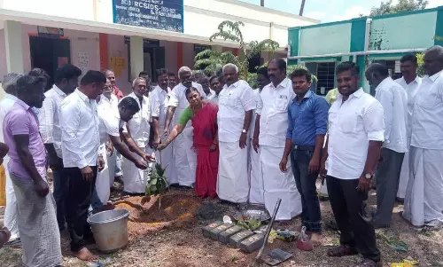 கூடுதல் கட்டிடம் கட்ட பூமி பூஜை