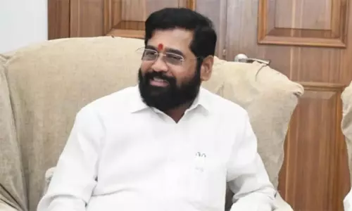 ஒரே நாளில் 44 ஐ.ஏ.எஸ். அதிகாரிகள் பணியிடமாற்றம் ஷிண்டே அரசு நடவடிக்கை ஒரே நாளில் 44 ஐ.ஏ.எஸ். அதிகாரிகள் பணியிடமாற்றம் ஷிண்டே அரசு நடவடிக்கை