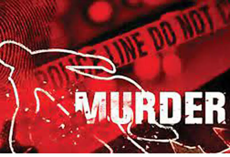 டோம்பிவிலியில் 3 வயது வளர்ப்பு மகனை கொலை செய்த பெண் கைது டோம்பிவிலியில் 3 வயது வளர்ப்பு மகனை கொலை செய்த பெண் கைது