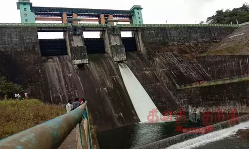 மேல்நீரார் அணையில் இருந்து ஒப்பந்தப்படி கேரள வனப்பகுதிக்கு தண்ணீர் திறப்பு