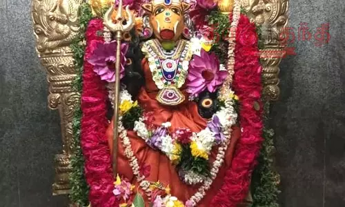 பாசூர், பாரியூர் கோவில்களில்  நவராத்திரி சிறப்பு வழிபாடு