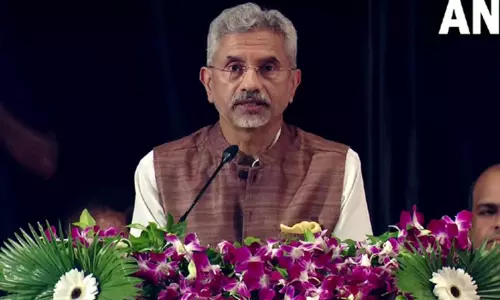 உக்ரைன் போர்; எண்ணெய் எங்கே வாங்க வேண்டுமென அழுத்தம் தரப்பட்டது:  மத்திய மந்திரி பேச்சு