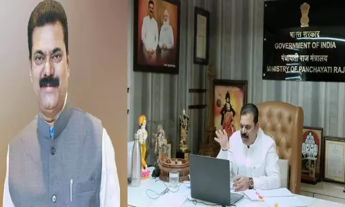 காங்கிரசில் ஒருவர் கூட கட்டுப்பாட்டில் இல்லை - மத்திய மந்திரி கபில் பாட்டீல் காங்கிரசில் ஒருவர் கூட கட்டுப்பாட்டில் இல்லை - மத்திய மந்திரி கபில் பாட்டீல்