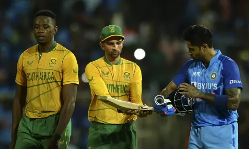 தென்ஆப்பிரிக்காவுக்கு எதிரான 2வது 20 ஓவர் கிரிக்கெட் - தொடரை கைப்பற்றும் முனைப்பில் இந்திய அணி
