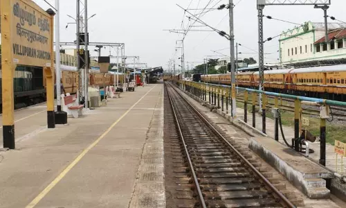 விழுப்புரம் ரெயில் நிலையம் மேம்படுத்தப்படுமா? விழுப்புரம் ரெயில் நிலையம் மேம்படுத்தப்படுமா?