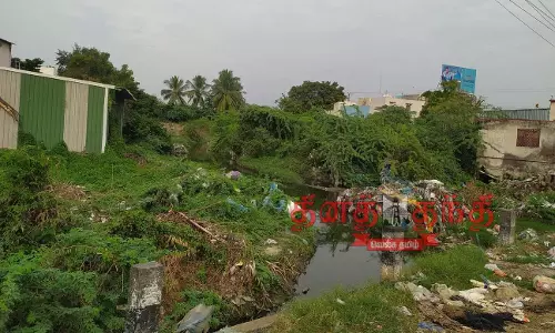 இத்தனை ஆண்டுகள் இல்லாத வகையில்  குமாரபாளையத்தை தண்ணீரில் மிதக்க வைத்த ஆக்கிரமிப்புகள்