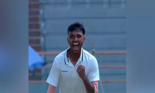 இரானி கோப்பை கிரிக்கெட்: ரெஸ்ட் ஆப் இந்தியா அணி 374 ரன்னுக்கு ஆல்-அவுட் - சகாரியா 5 விக்கெட்டுகள் வீழ்த்தினார்