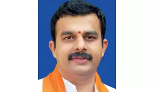 ஊழல் குறித்து பேசுவதற்கு காங்கிரசுக்கு தகுதி இல்லை; மின்சாரத்துறை மந்திரி சுனில்குமார் விமர்சனம் ஊழல் குறித்து பேசுவதற்கு காங்கிரசுக்கு தகுதி இல்லை; மின்சாரத்துறை மந்திரி சுனில்குமார் விமர்சனம்