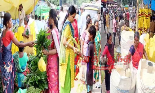 ஆயுத பூஜையையொட்டி பொருட்கள் வாங்க கடை வீதிகளில் குவிந்த பொதுமக்கள்