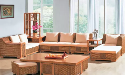 பிரம்பு அறைகலன்கள், அலங்காரப் பொருட்கள்