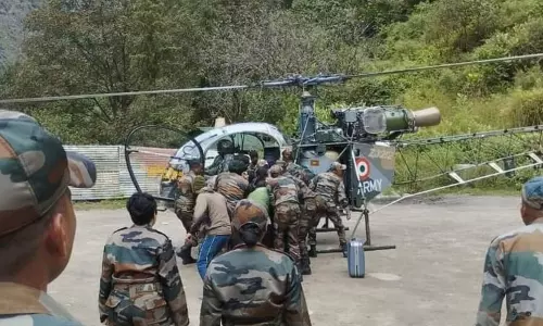 அருணாசலப் பிரதேசம்: இந்திய ராணுவ ஹெலிகாப்டர் விபத்துக்குள்ளானதில் விமானி உயிரிழப்பு