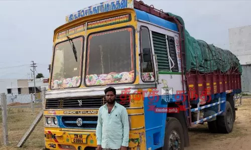 பொள்ளாச்சி அருகே  லாரியில் கடத்திய 19 டன் ரேஷன் அரிசி பறிமுதல் -டிரைவர் கைது