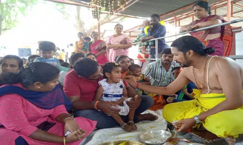 பொள்ளாச்சியில் லட்சுமி நரசிம்மர் கோவிலில் எழுத்தறிவித்தல் நிகழ்ச்சி