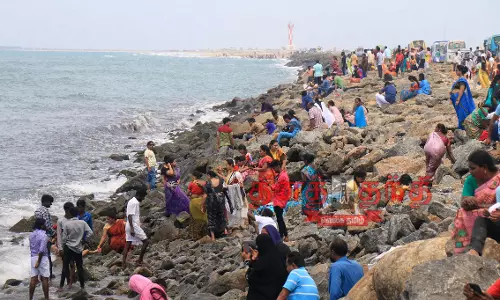 எந்த வசதியும் இல்லாத தனுஷ்கோடி