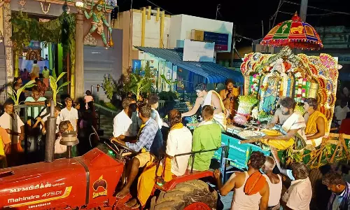 நஞ்சுண்டேஸ்வரர் கோவிலில் நவராத்திரி திருவிழா நஞ்சுண்டேஸ்வரர் கோவிலில் நவராத்திரி திருவிழா