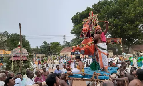 விஜயதசமியையொட்டி அம்பு விடும் நிகழ்ச்சி