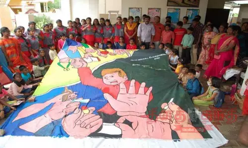 போதைப்பொருள் ஒழிப்பு விழிப்புணர்வு ஓவியம்