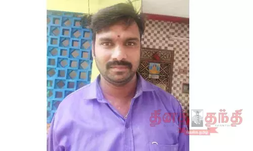 லாரி மீது மோட்டார் சைக்கிள் மோதி கட்டிட தொழிலாளி பலி