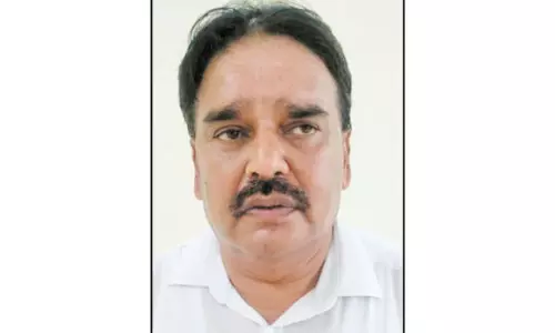 மருத்துவ படிப்புக்கு சீட் வாங்கி தருவதாக ரூ.63½ லட்சம் மோசடி செய்தவர் கைது