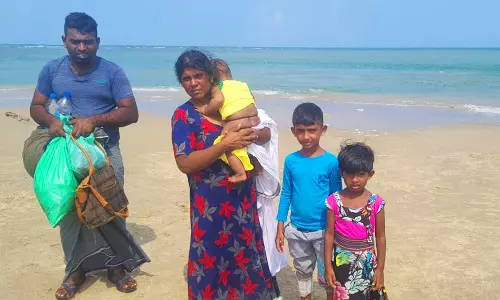 இந்திய கடல் எல்லைக்குள் வந்து இலங்கை கடற்படை துப்பாக்கிச்சூடு இந்திய கடல் எல்லைக்குள் வந்து இலங்கை கடற்படை துப்பாக்கிச்சூடு