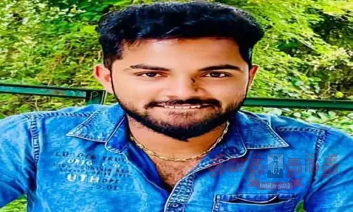 மோட்டார் சைக்கிள் விபத்தில் என்ஜினீயர் பலி மோட்டார் சைக்கிள் விபத்தில் என்ஜினீயர் பலி