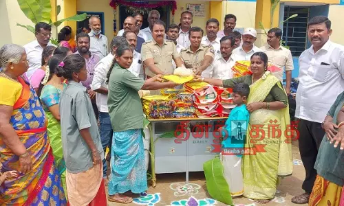 தூய்மை பணியாளர்களுக்கு நலத்திட்ட உதவிகள்