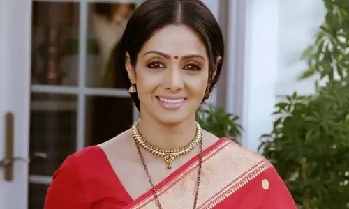 நடிகை ஸ்ரீதேவி அணிந்த புடவைகள் ஏலம்