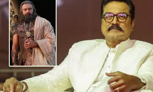 ராஜராஜ சோழன் எந்த மதத்தை சேர்ந்தவர் என்பது தேவைதானா...?-நடிகர் சரத்குமார் கேள்வி ராஜராஜ சோழன் எந்த மதத்தை சேர்ந்தவர் என்பது தேவைதானா...?-நடிகர் சரத்குமார் கேள்வி