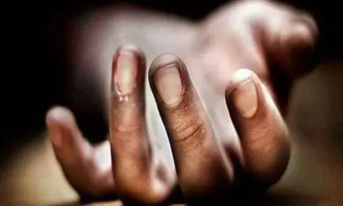 தீக்குளித்து தொழிலாளி தற்கொலை