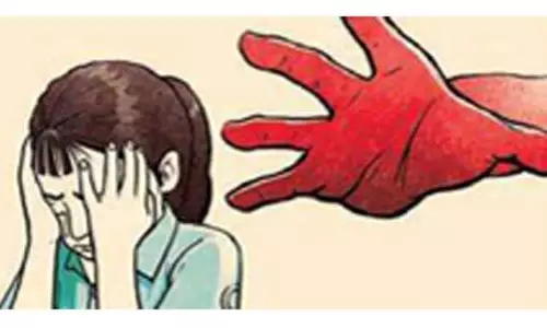 10-ம் வகுப்பு மாணவிக்கு பாலியல் தொல்லை 10-ம் வகுப்பு மாணவிக்கு பாலியல் தொல்லை