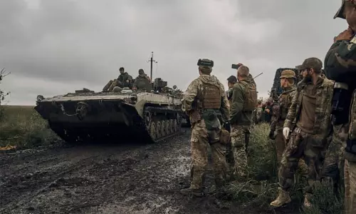 ரஷிய தாக்குதலில் உக்ரைன் வீரர்கள் 220 பேர் கொன்று குவிப்பு