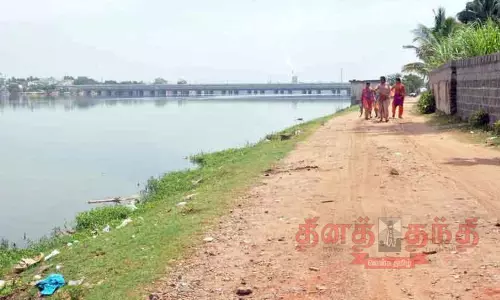 ஈரோடு கருங்கல்பாளையம் காவிரிக்கரையில்  உயிரிழப்புகளை தடுக்க  படித்துறை அமைக்க வேண்டும்;  நீண்ட கால கோரிக்கை நிறைவேற்றப்படுமா?