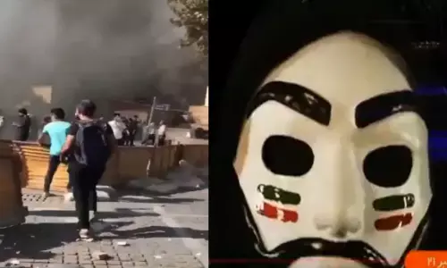 ஈரானில் அரசு தொலைக்காட்சியை ஹேக்கிங் செய்த போராட்டக்காரர்கள்