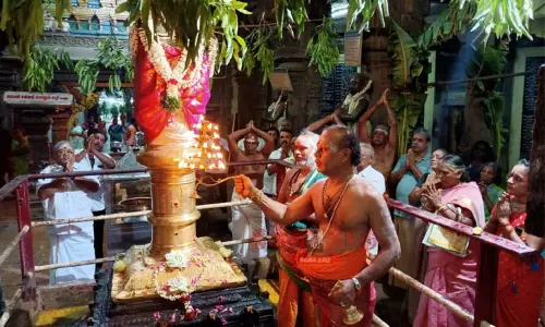 குற்றாலம் குற்றாலநாத சுவாமி கோவிலில் ஐப்பசி விசு திருவிழா கொடியேற்றம்