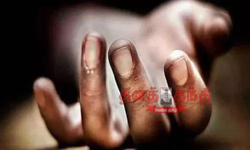 லாரி-மோட்டார் சைக்கிள் மோதல்; வாலிபர் பலி