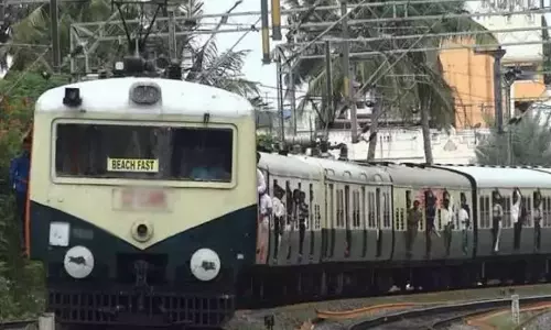 சென்னை கடற்கரை-சூலூர்பேட்டை இடையே மின்சார ரெயில் சேவையில் மாற்றம் - தெற்கு ரெயில்வே அறிவிப்பு சென்னை கடற்கரை-சூலூர்பேட்டை இடையே மின்சார ரெயில் சேவையில் மாற்றம் - தெற்கு ரெயில்வே அறிவிப்பு