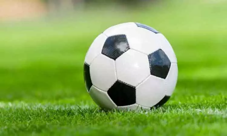 ஐ.எஸ்.எல். கால்பந்து போட்டியில் சென்னை-கொல்கத்தா அணிகள் இன்று பலப்பரீட்சை