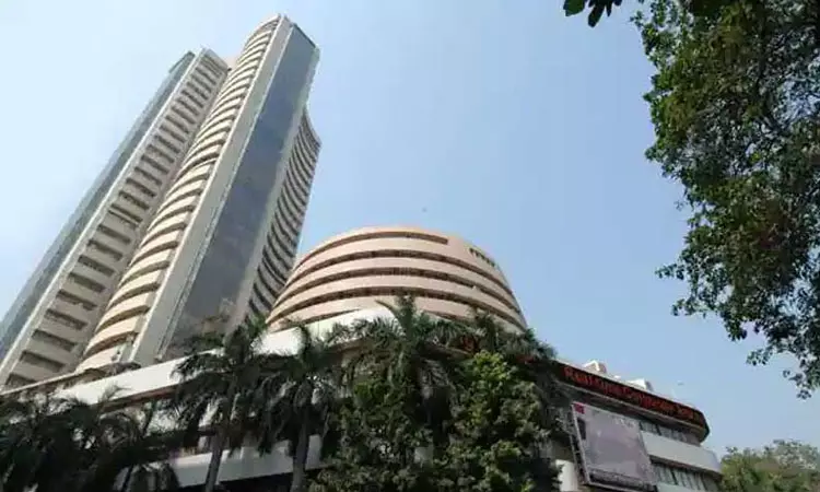 மும்பை பங்கு சந்தை; சென்செக்ஸ் குறியீடு 800 புள்ளிகள் சரிவு மும்பை பங்கு சந்தை; சென்செக்ஸ் குறியீடு 800 புள்ளிகள் சரிவு