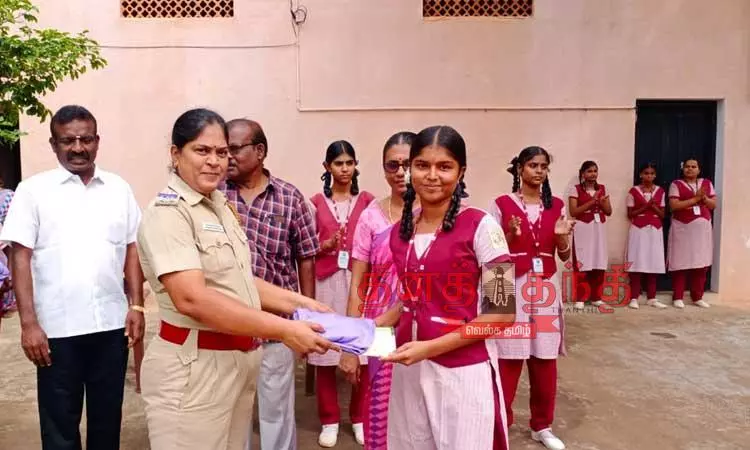 கோவில்பட்டி காமராஜ் மெட்ரிகுலேஷன் பள்ளியில்  போதை ஒழிப்பு விழிப்புணர்வு நிகழ்ச்சி