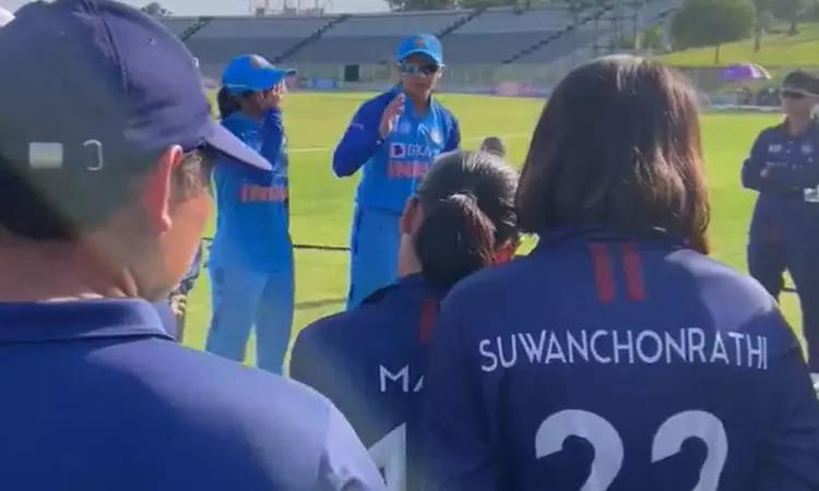 எதிரணி வீராங்கனைகளுடன் பேட்டிங் அனுபவத்தை பகிர்ந்து கொண்ட ஸ்மிரிதி மந்தனா- வீடியோ