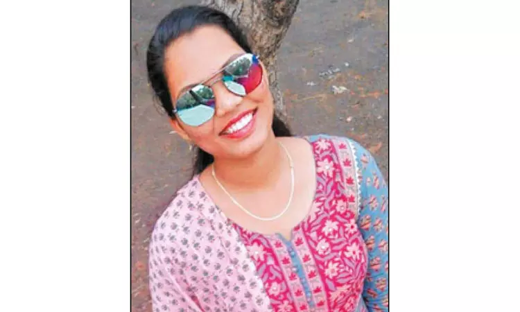 திருமணத்துக்கு காதலன் மறுத்ததால் இளம்பெண் தற்கொலை திருமணத்துக்கு காதலன் மறுத்ததால் இளம்பெண் தற்கொலை