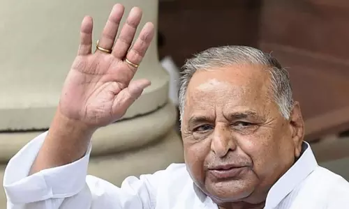 முலாயம் சிங் யாதவின் உடல் அரசு மரியாதையுடன் இன்று தகனம் முலாயம் சிங் யாதவின் உடல் அரசு மரியாதையுடன் இன்று தகனம்