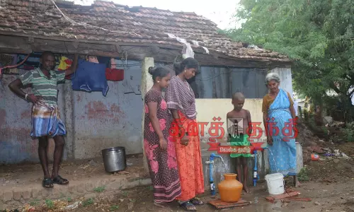 வீடுகளுக்கு குடிநீர் குழாய் இணைப்பு  வழங்கும் திட்டம் வேகம் எடுக்கிறது