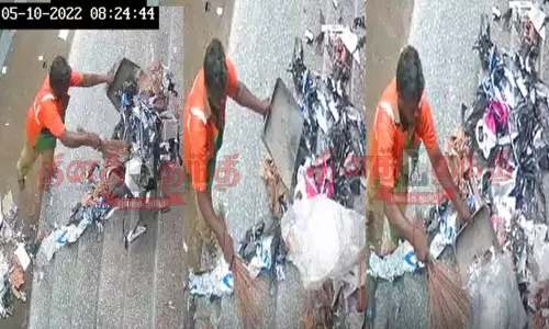 தீபாவளி போனஸ் கொடுக்காத கடையின் முன் குப்பை கொட்டிய தூய்மைப் பணியாளர்- வைரல் வீடியோ