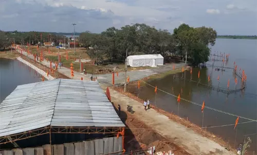 திரிவேணி சங்கமத்தில் மகா கும்பமேளா இன்று தொடக்கம்