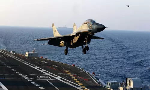 மிக் 29-கே போர் விமானம் கடலில் விழுந்தது; விசாரணைக்கு உத்தரவு