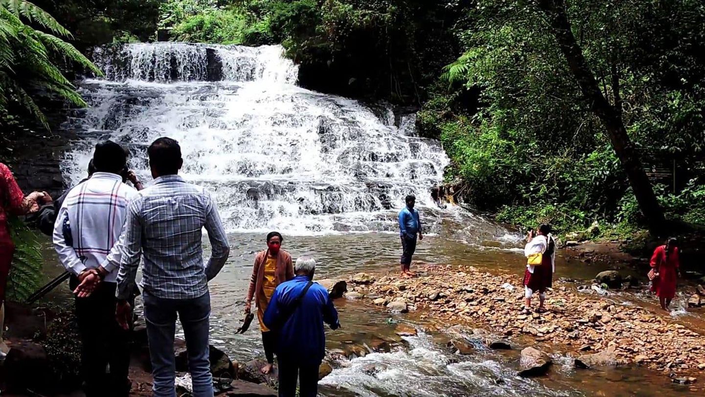 Heavy rain in Kodaikanal கொடைக்கானலில் கொட்டித்தீர்த்த கனமழை