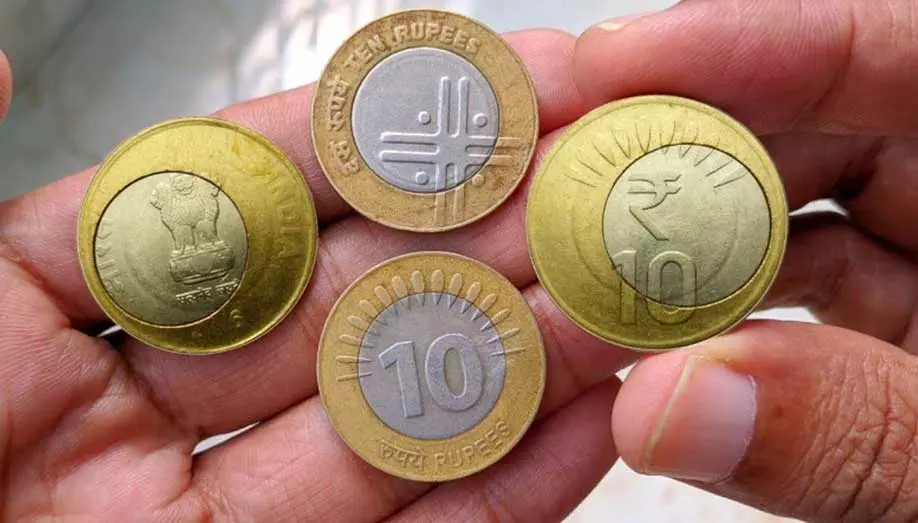 கர்நாடகத்தில் செல்லா காசு ஆகும் 10 ரூபாய் நாணயம்!