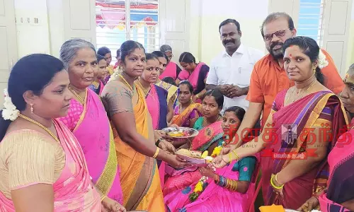 சமுதாய வளைகாப்பு விழா