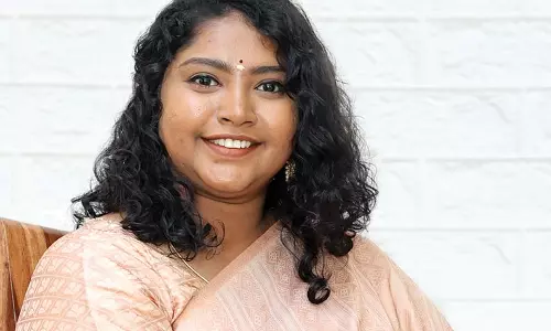 நினைவுகளை சிலையாக வடிக்கும் தரணிபிரியா